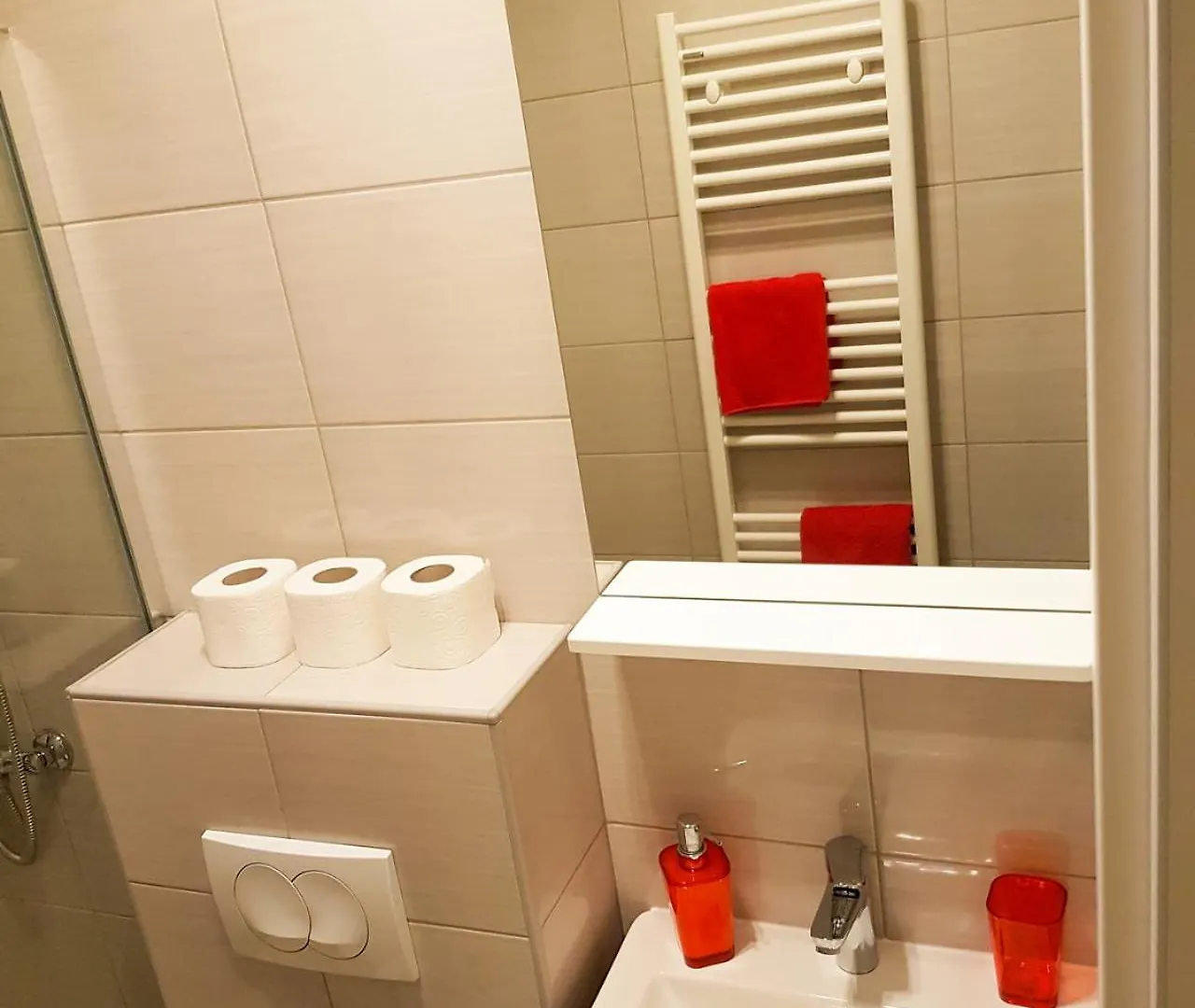 Apartments Russo - Apartments On The Beach Trogir 0*,  Kroatien