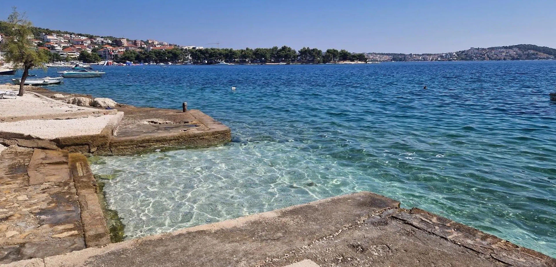 Apartments Russo - Apartments On The Beach Trogir 0*,